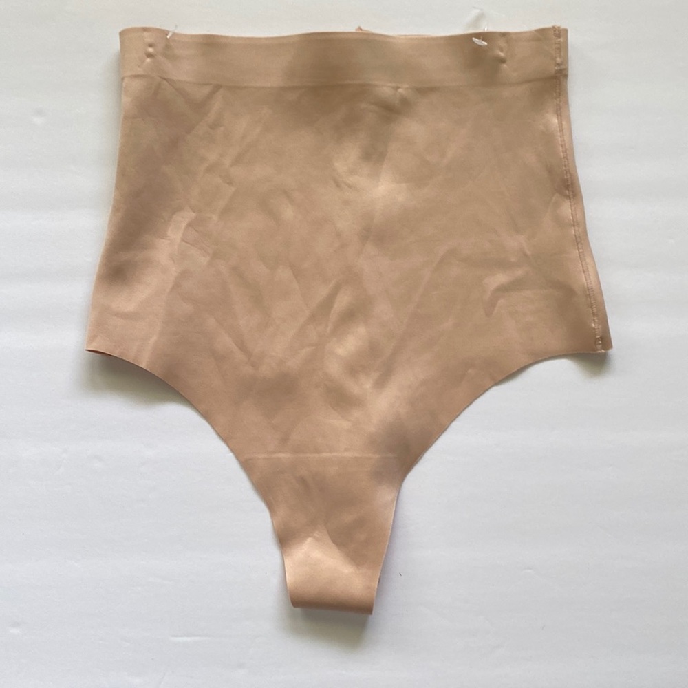 NWOT Skinny Girl nude thong shape smoothing wear panties, size large